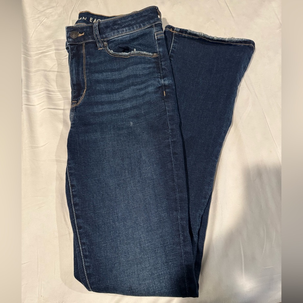 America Eagle Dark washed flare jeans. Size 6